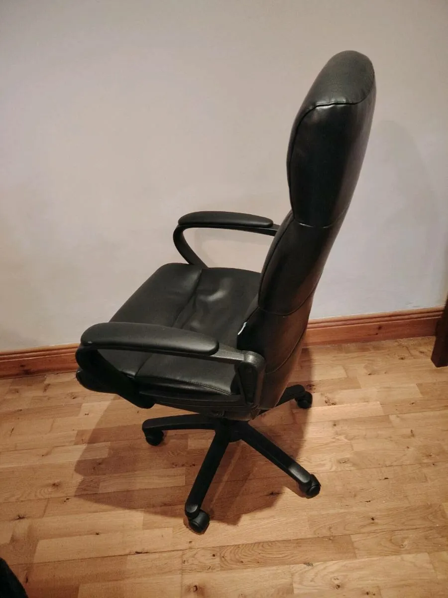 Leather office chair - Image 2