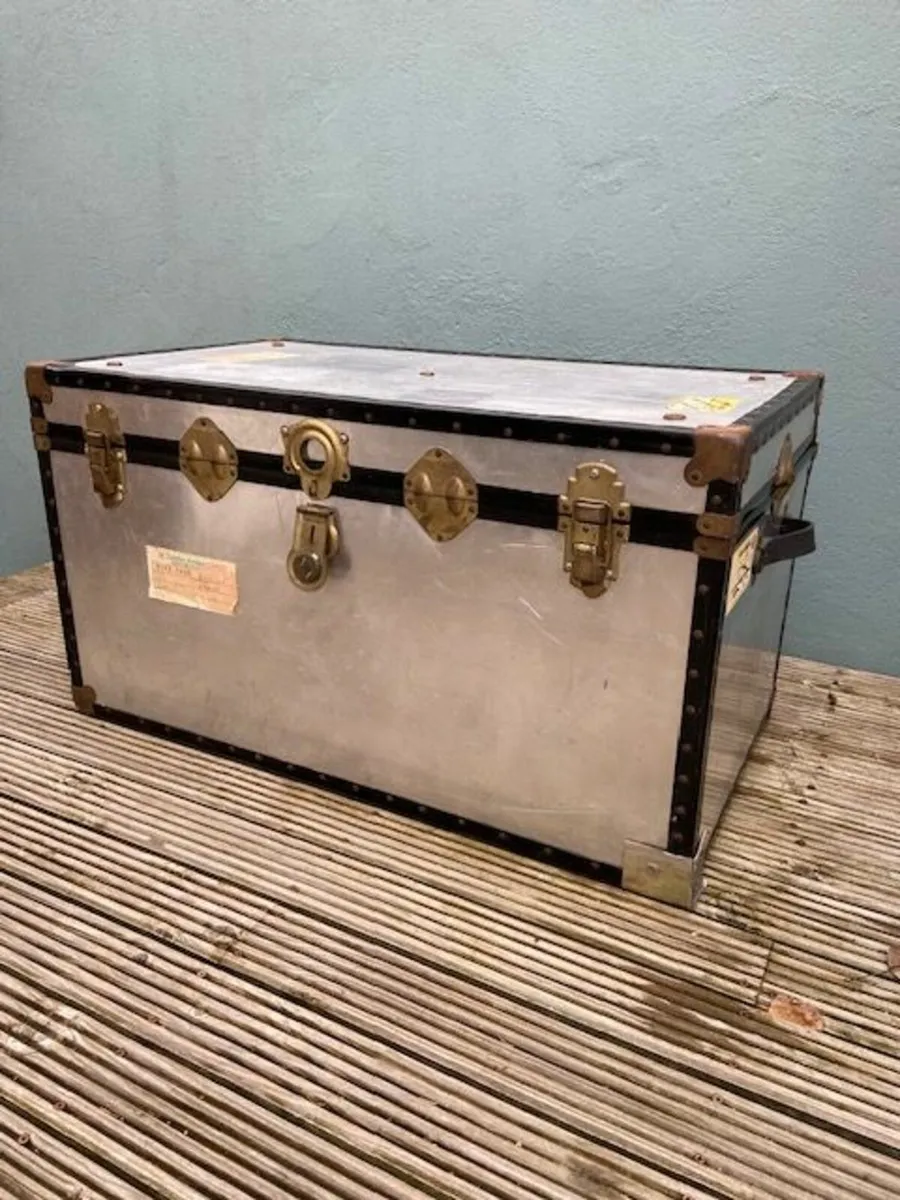Vintage Steamer Trunk - Image 2