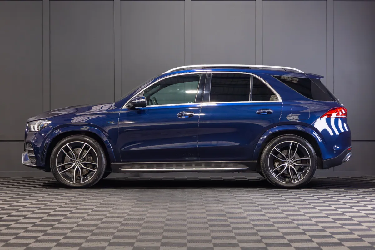 212 Mercedes GLE 350de AMG Line Premium+ *Pan Roof - Image 3