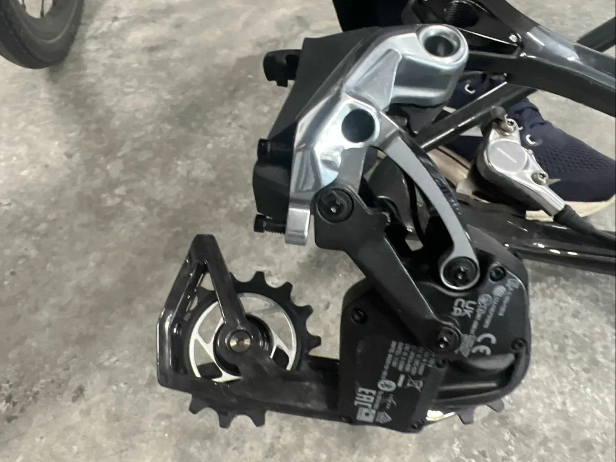 SRAM RED AXS Rear Derailleur 2-Speed, Battery Not - Image 3