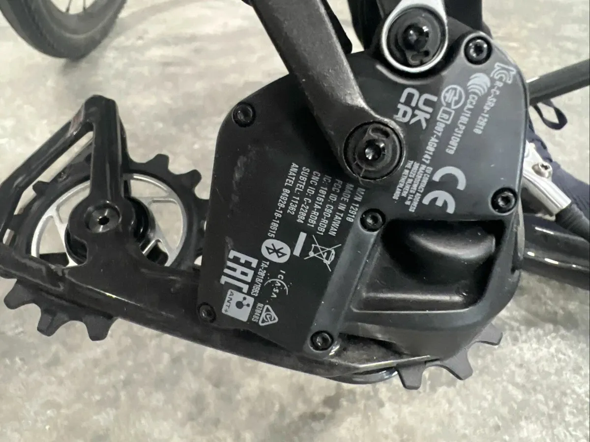 SRAM RED AXS Rear Derailleur 2-Speed, Battery Not - Image 4