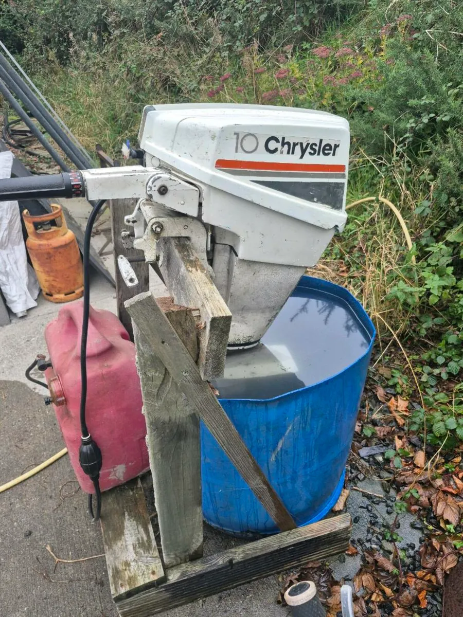 10hp Chrysler short shaft outboard - Image 2