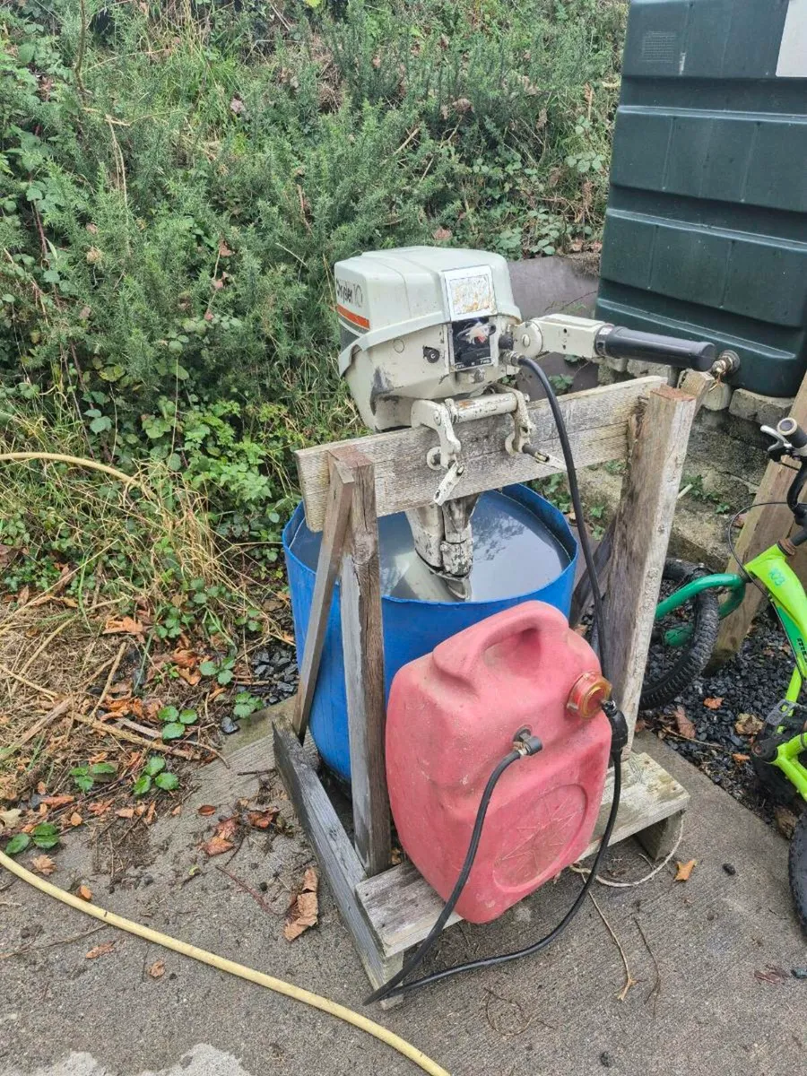 10hp Chrysler short shaft outboard - Image 4