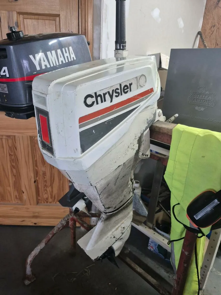 10hp Chrysler short shaft outboard - Image 1