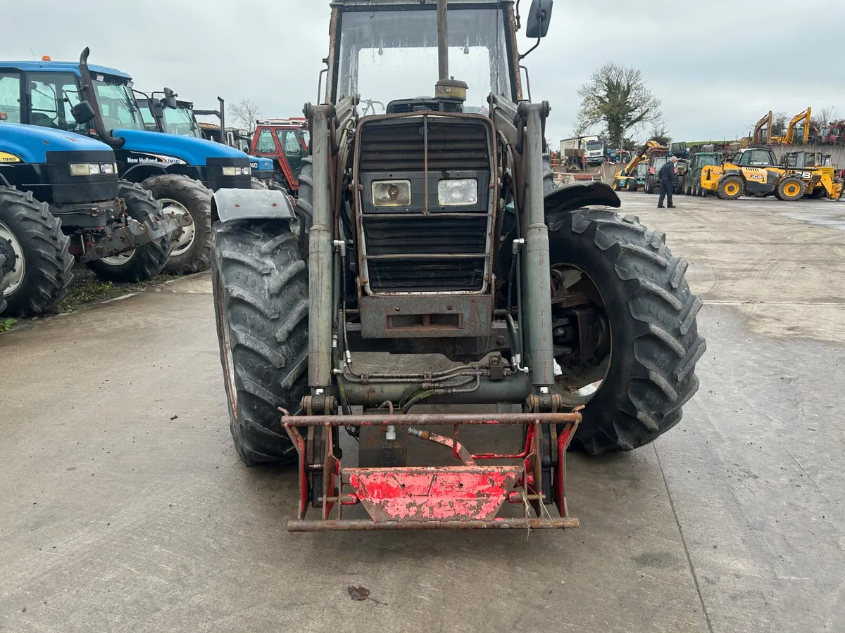 Quicke 640 Loader To Suit MF 699 or 399 - Image 4