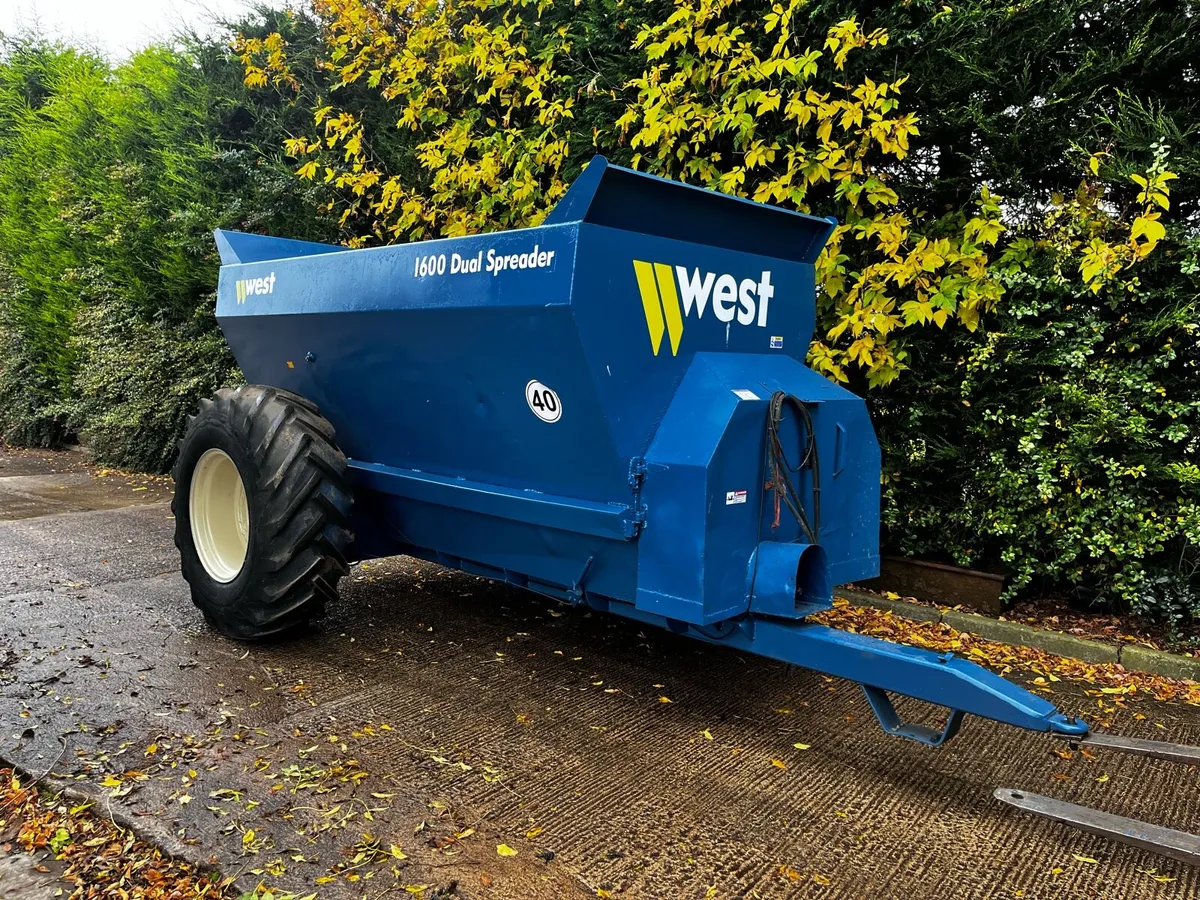 West dung spreader - Image 1