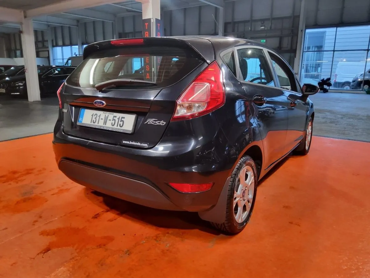 Ford Fiesta 1.0 65ps Zetec - Image 4
