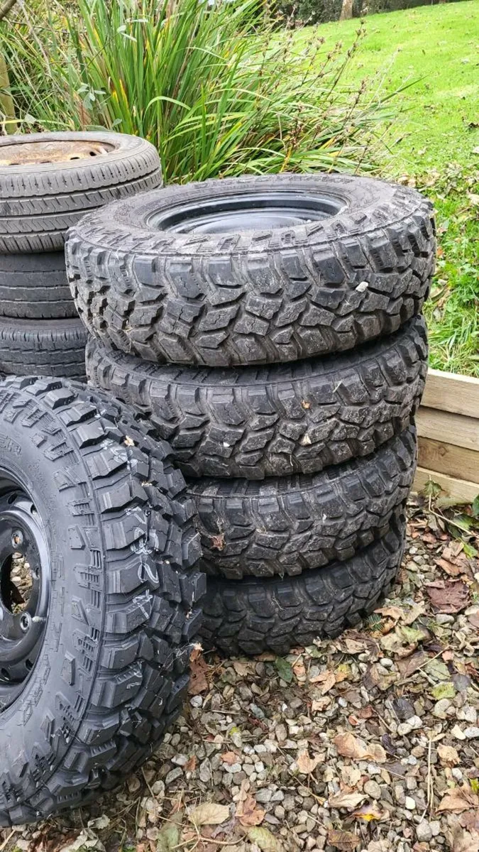 Land rover wheels and tyres - Image 3