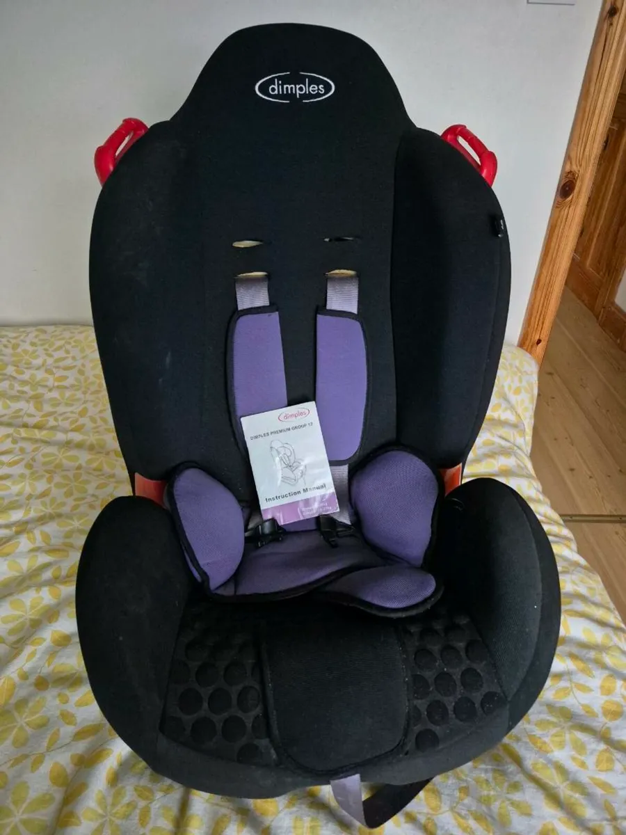 DIMPLES CHILD CAR SEAT - Image 3