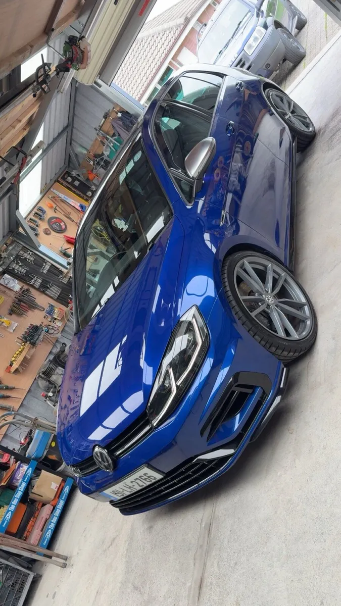 VW GOLF R - Image 1