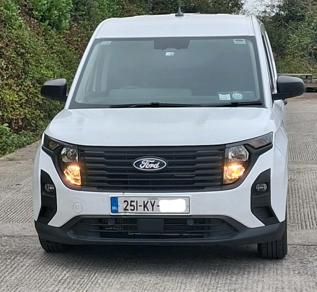 2025 FORD COURIER, COMES WITH PARTS - Image 2