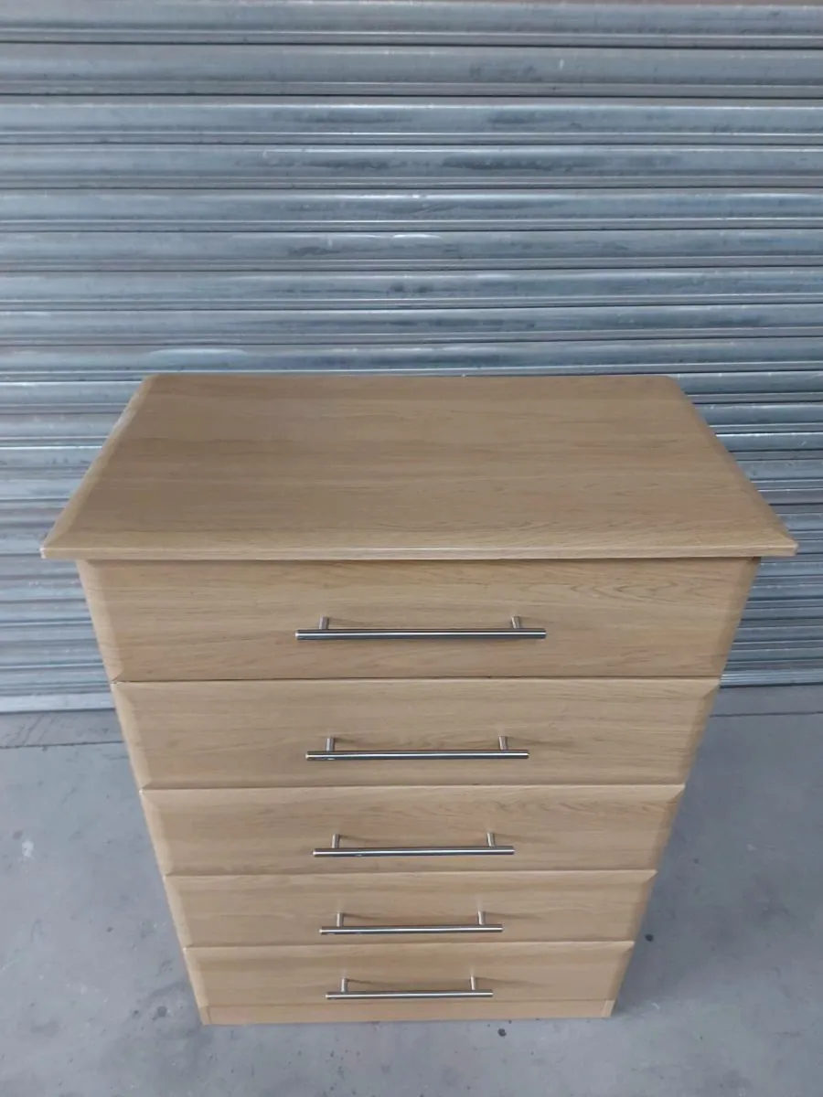 Chest of drawers - Image 3