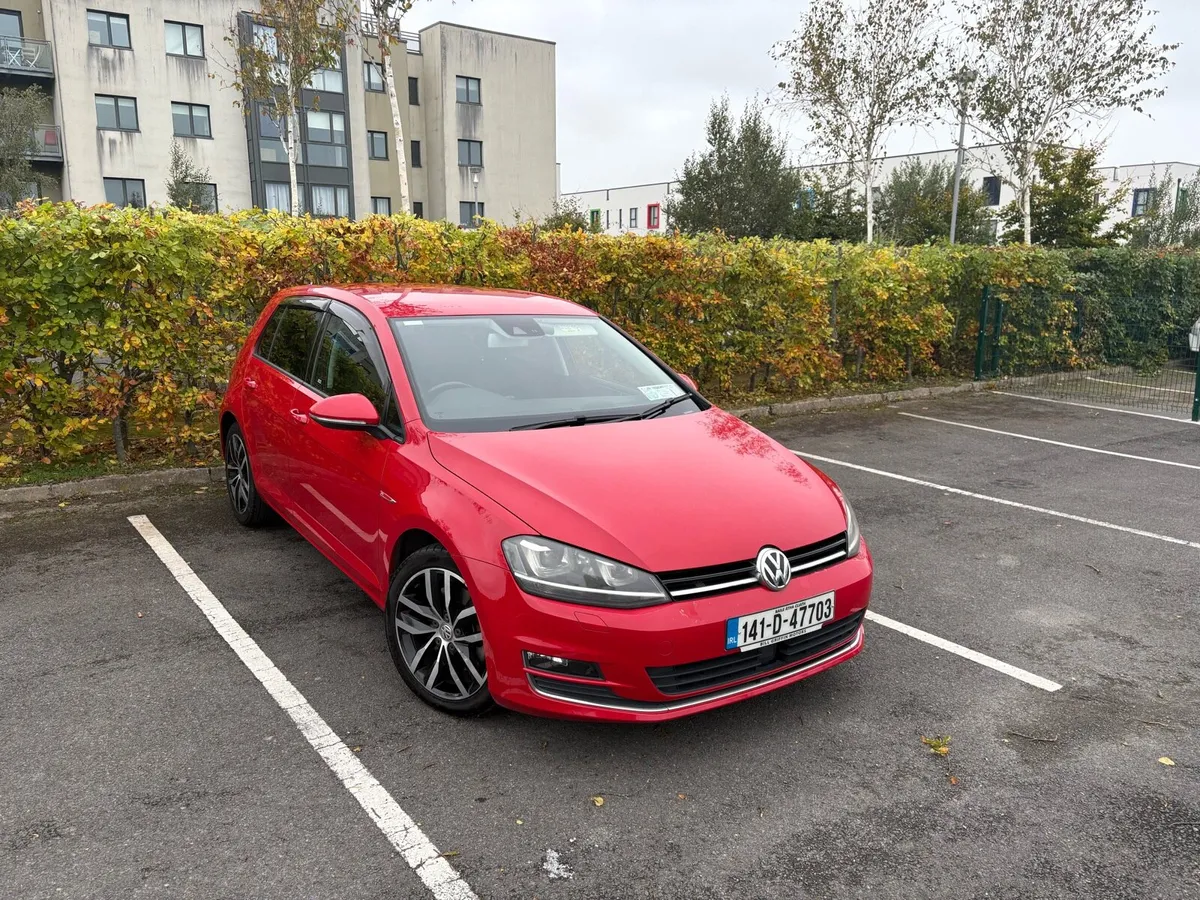 Volkswagen Golf R Line - Image 2