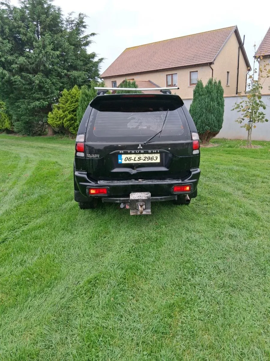 Pajero sport - Image 4