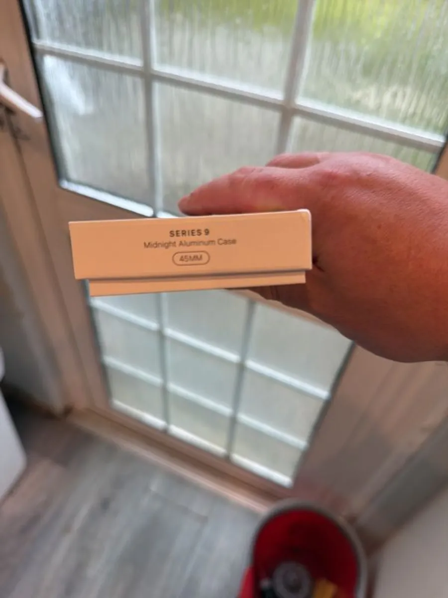 apple iWatch series9 2024 - Image 3