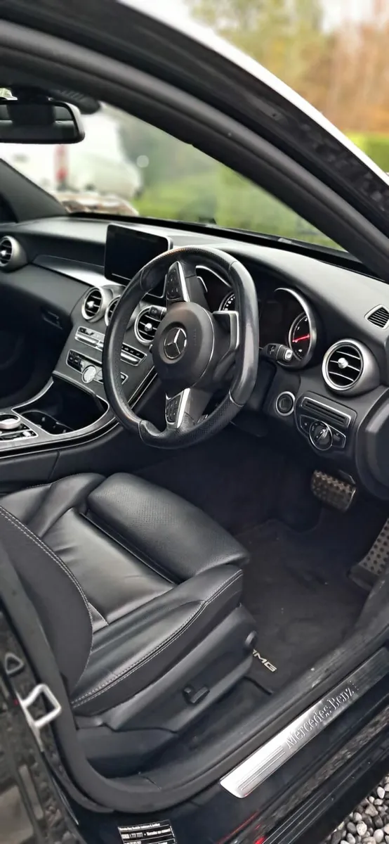 Mercedes Benz c Series - Image 4