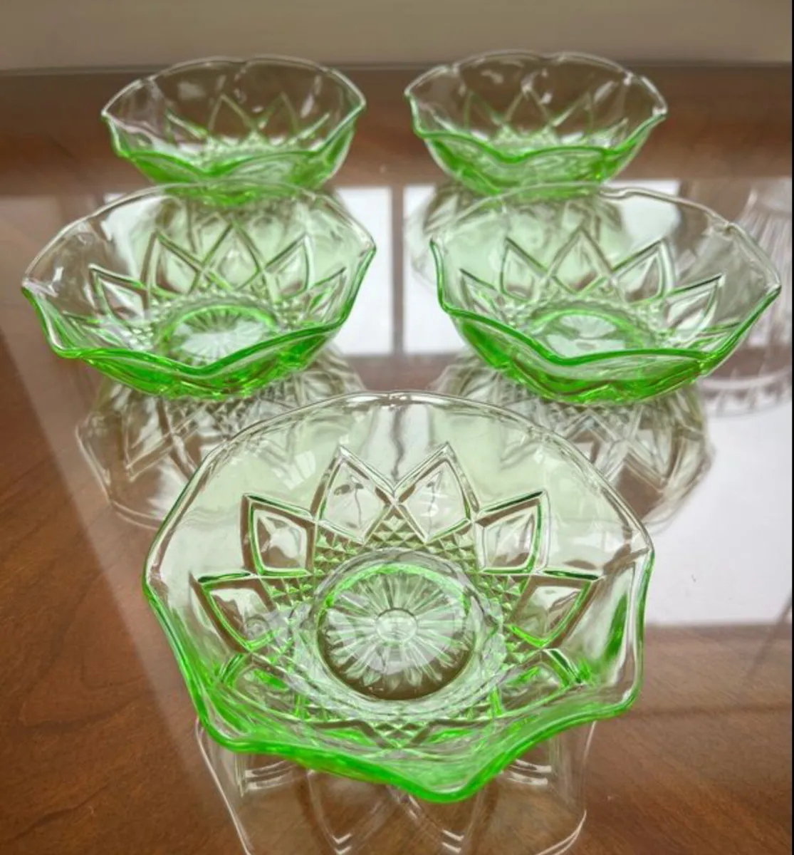 5 art deco uranium glass bowls - Image 3