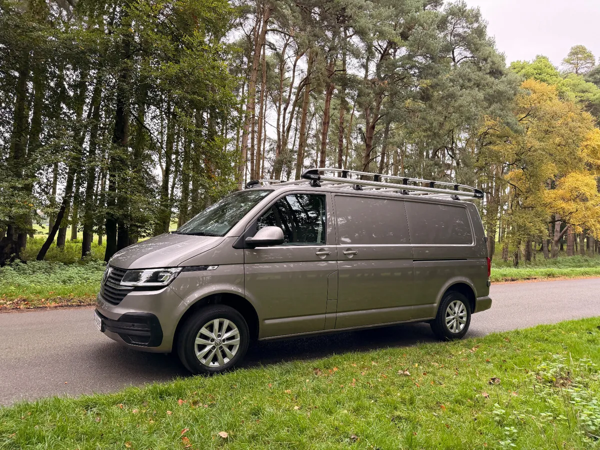 Volkswagen Transporter 2023 Highline - Image 3