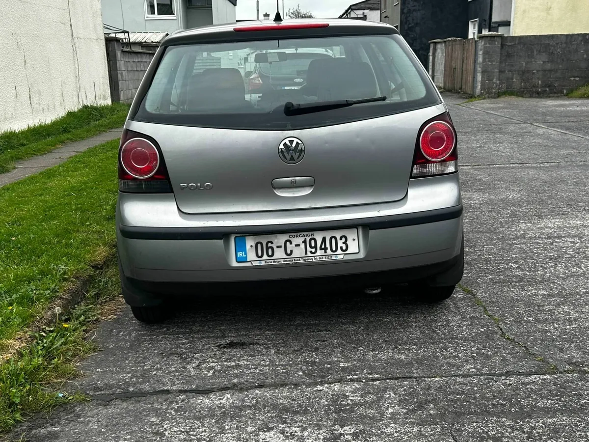 Volkswagen Polo 2006 - Image 2