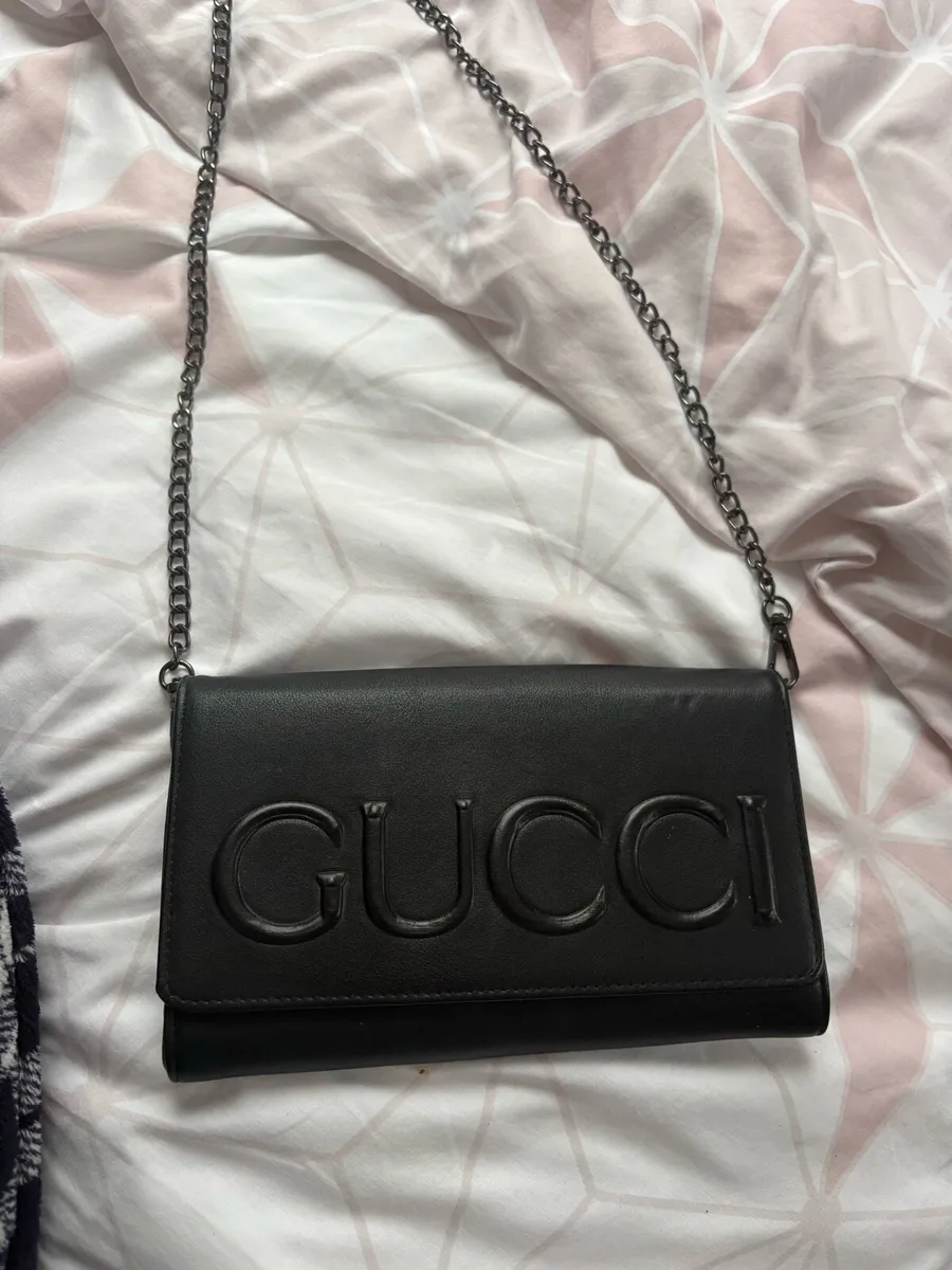Black bag - Image 1