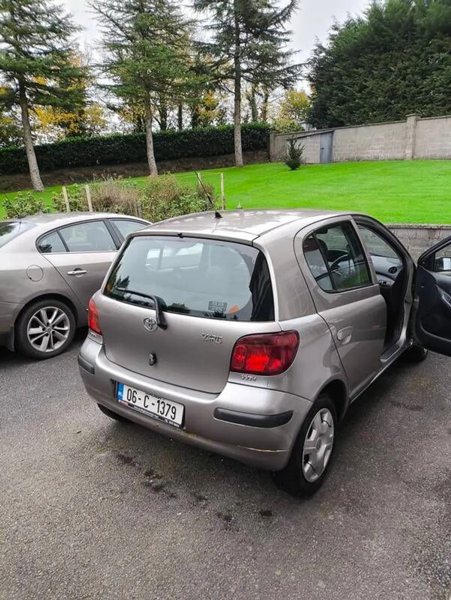 2006 Toyota Yaris - Image 1