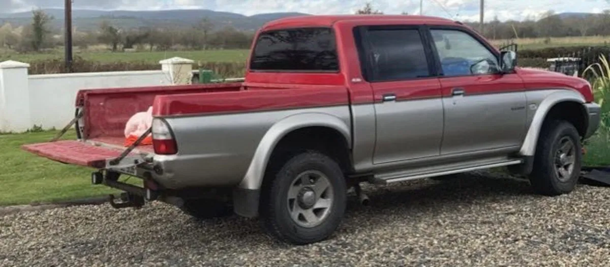 L200 pickup - Image 2