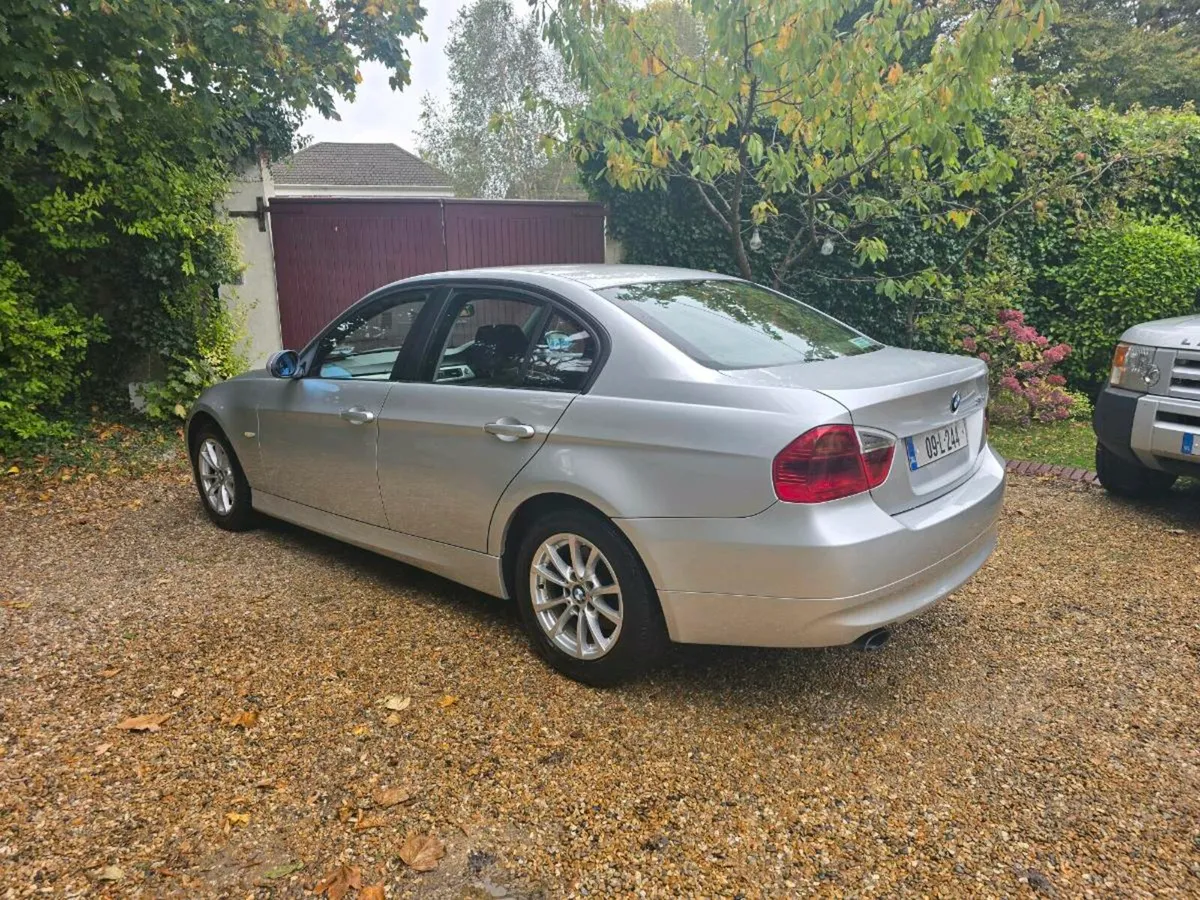 Bmw 318d - Image 4