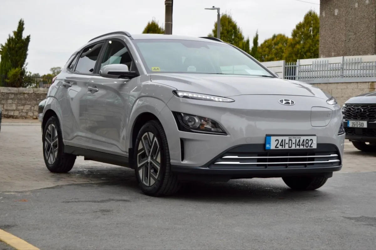 Hyundai Kona Kona EV Executive 39 kWh - Image 4