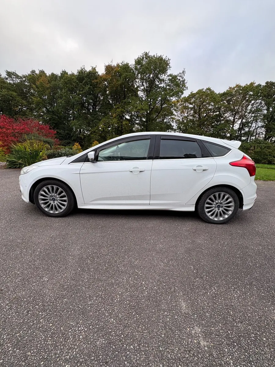 Ford Focus 2013 - Image 3