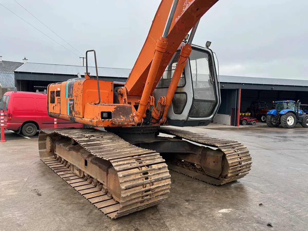Hitachi EX 200 - Image 3