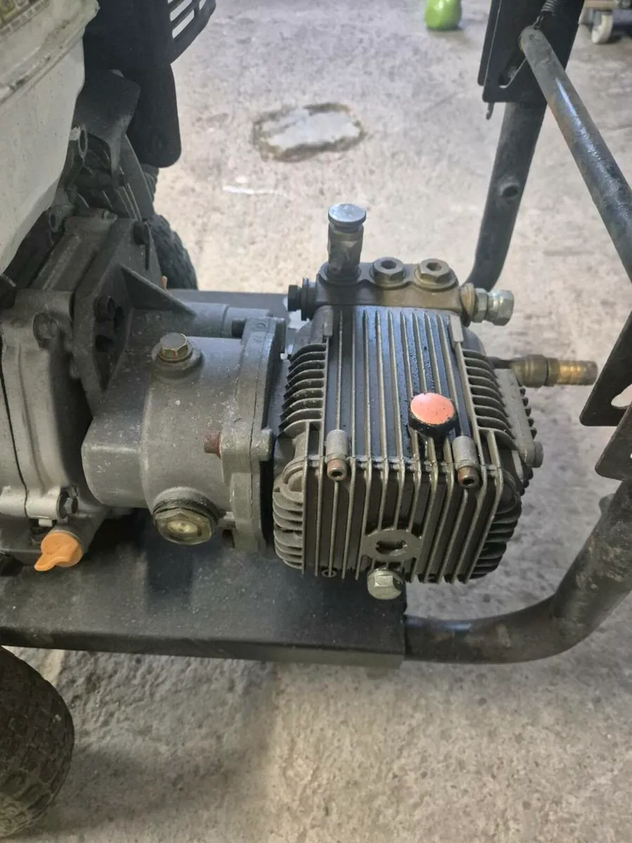 Honda gx 240 power washer - Image 2