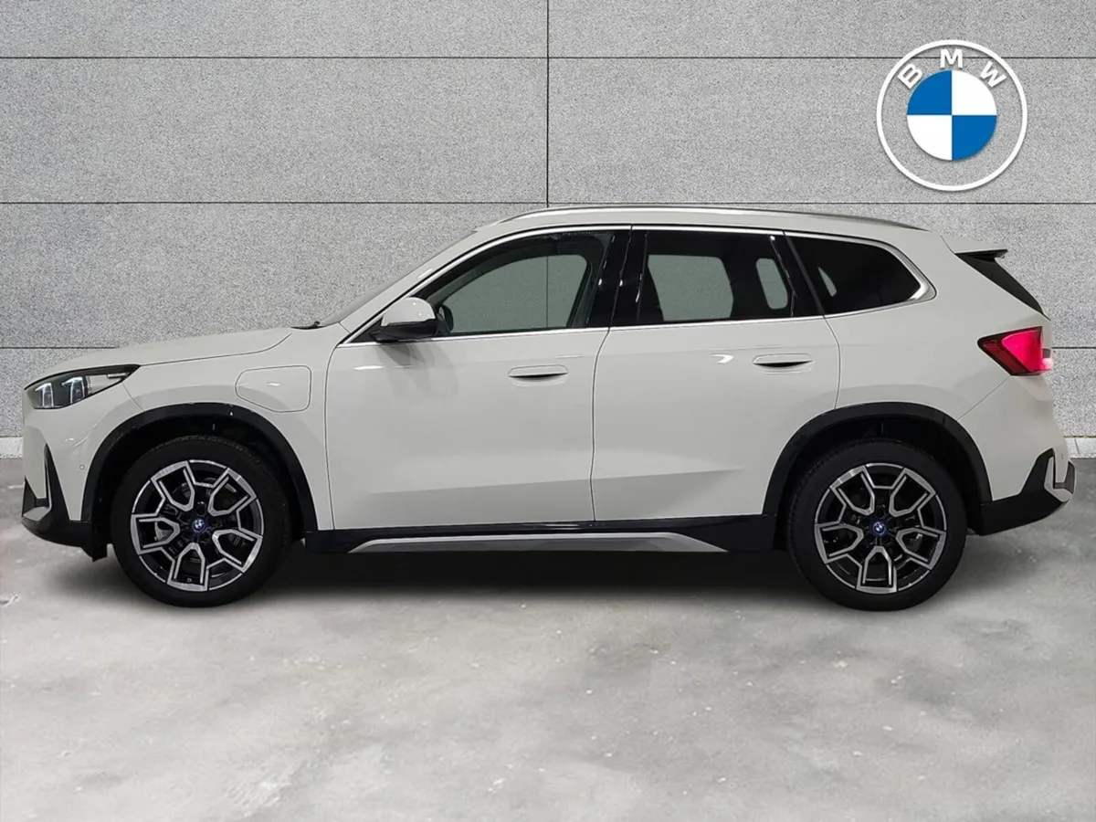 BMW X1 xDrive25e xLine - Image 3