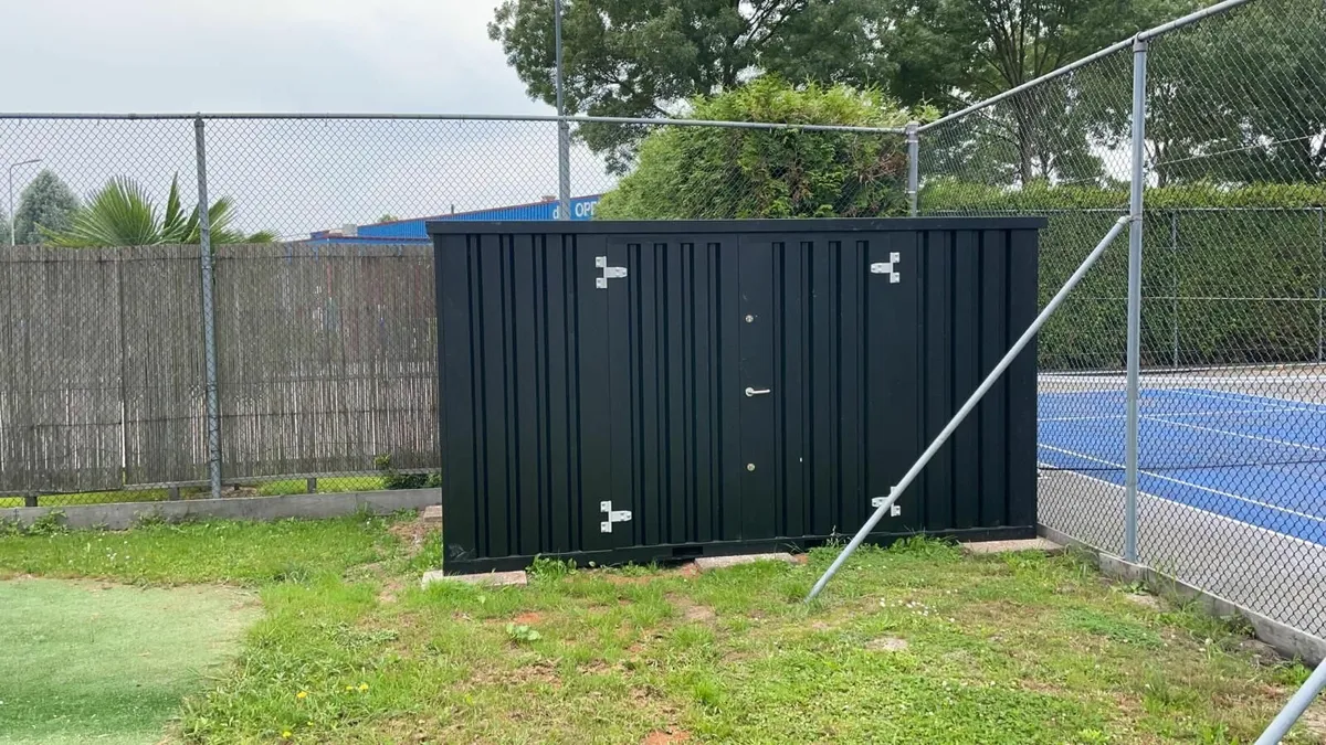 Storage Container 4x2m – For a Great Price! - Image 2