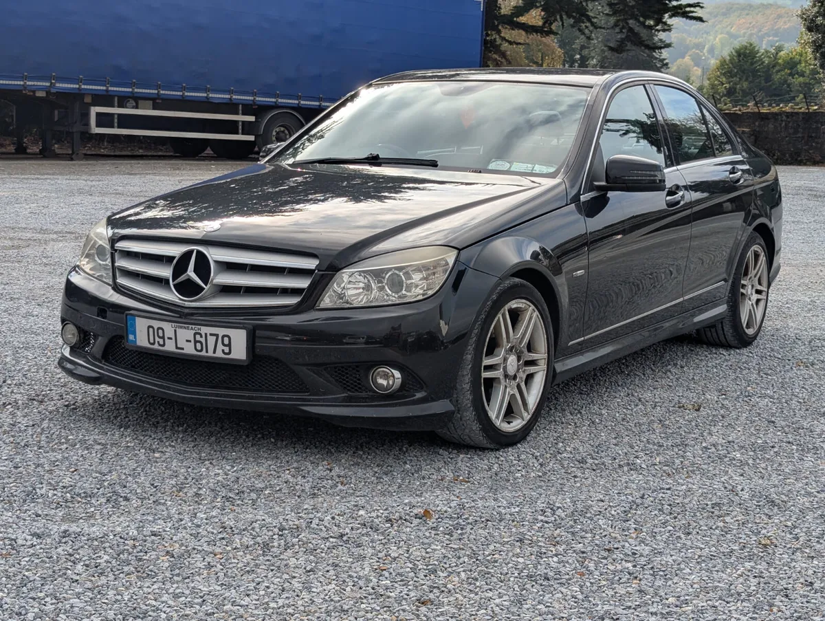 2009 Mercedes-Benz C-Class - Image 1