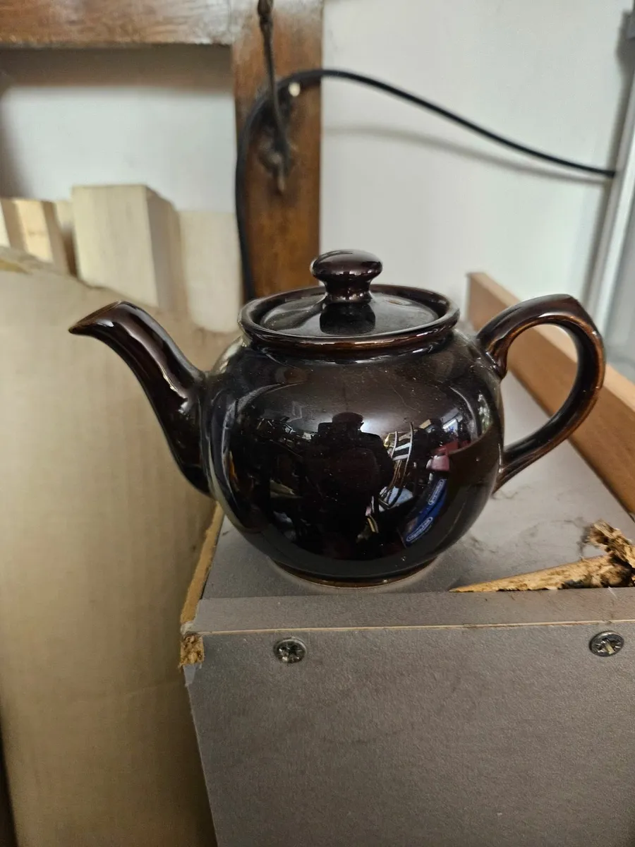 Vintage Sadler Teapot - Image 1