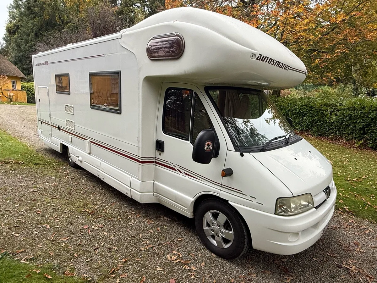2004 6 berth autostratus low miles - Image 2