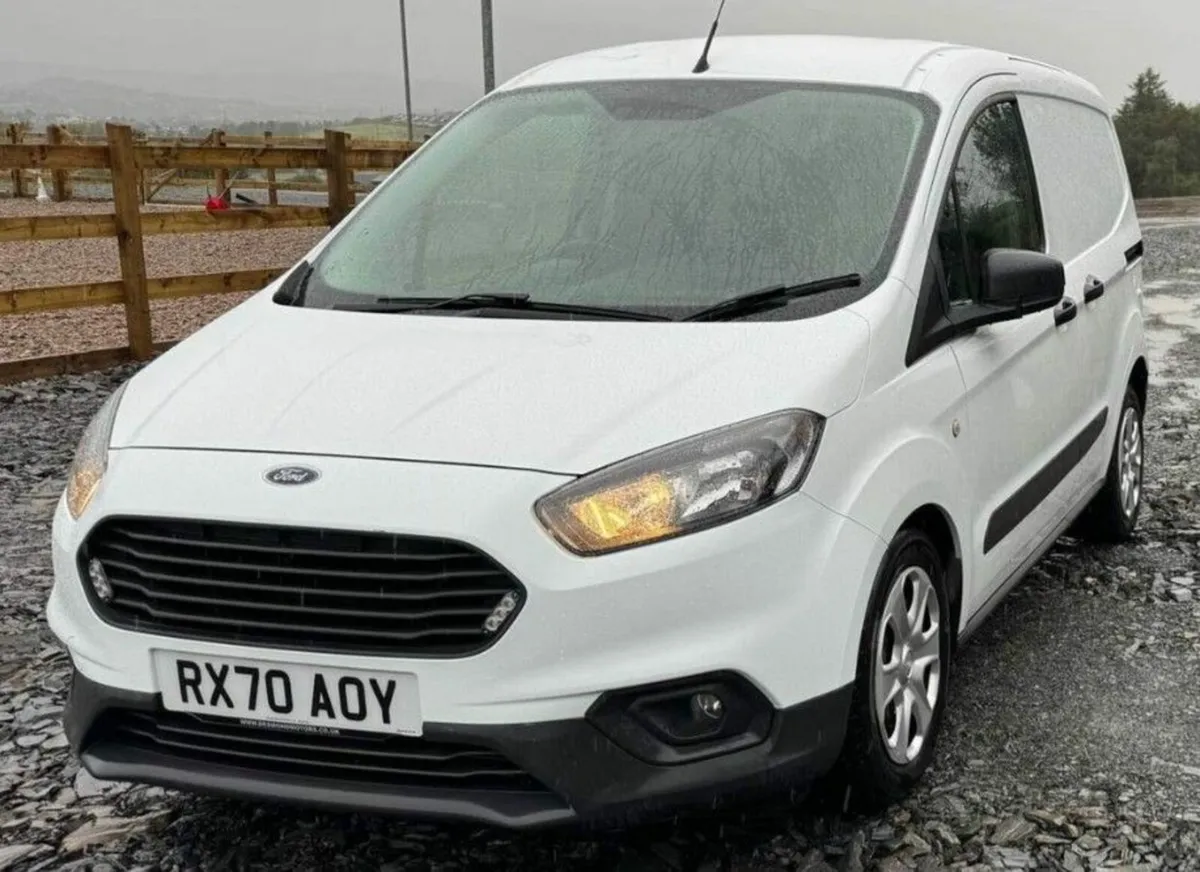 Oct 2020 Ford Transit Courier 1.5 TDCi Trend Van - Image 2