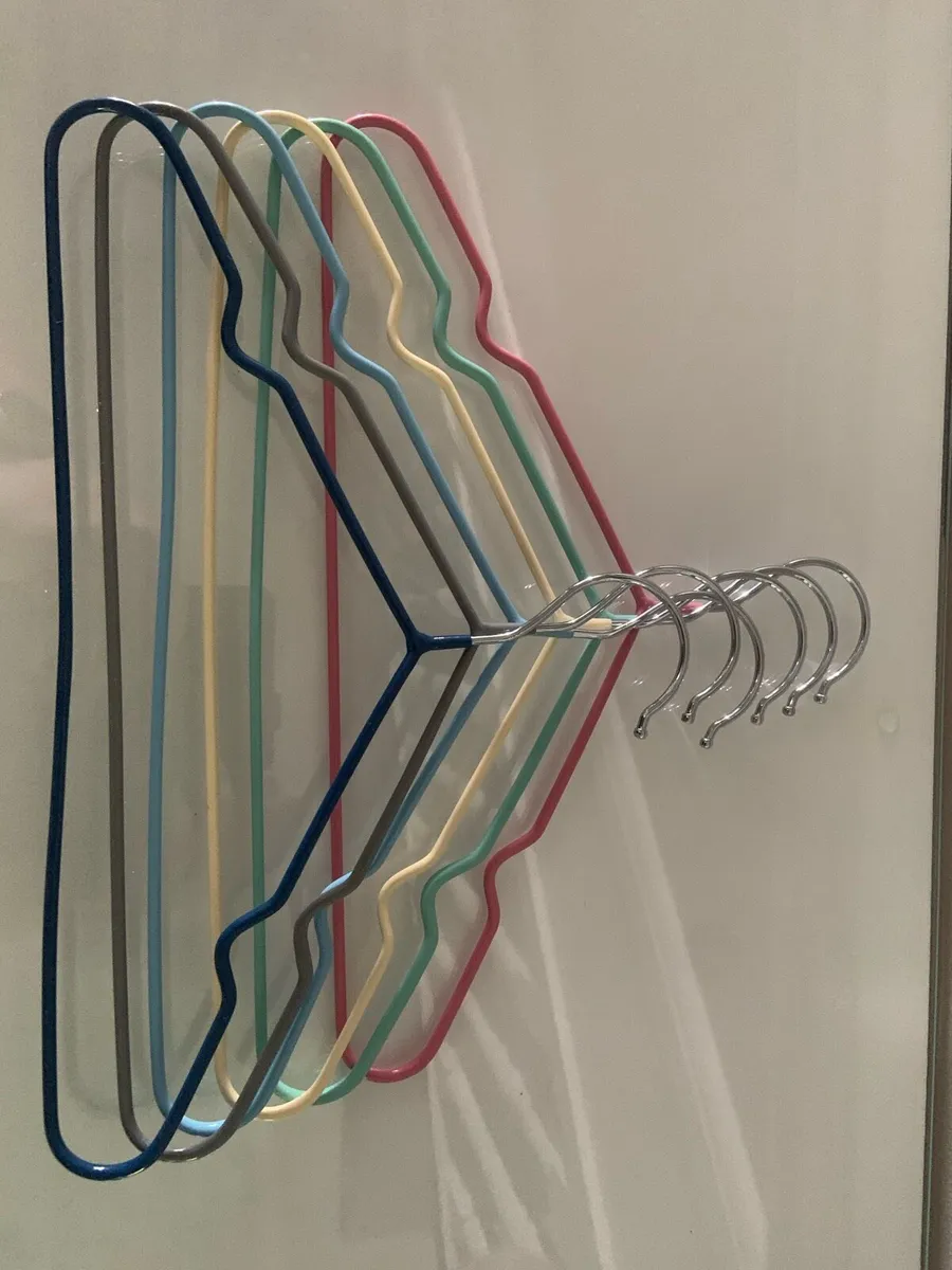 Children’s Hangers - Image 1