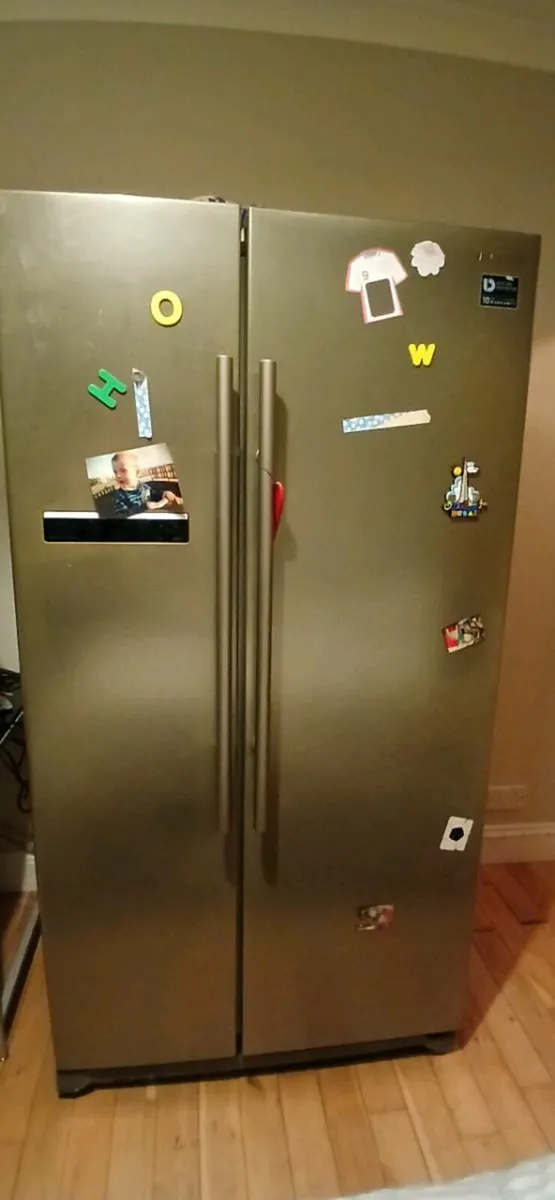 Samsung American Fridge Freezer - Image 1