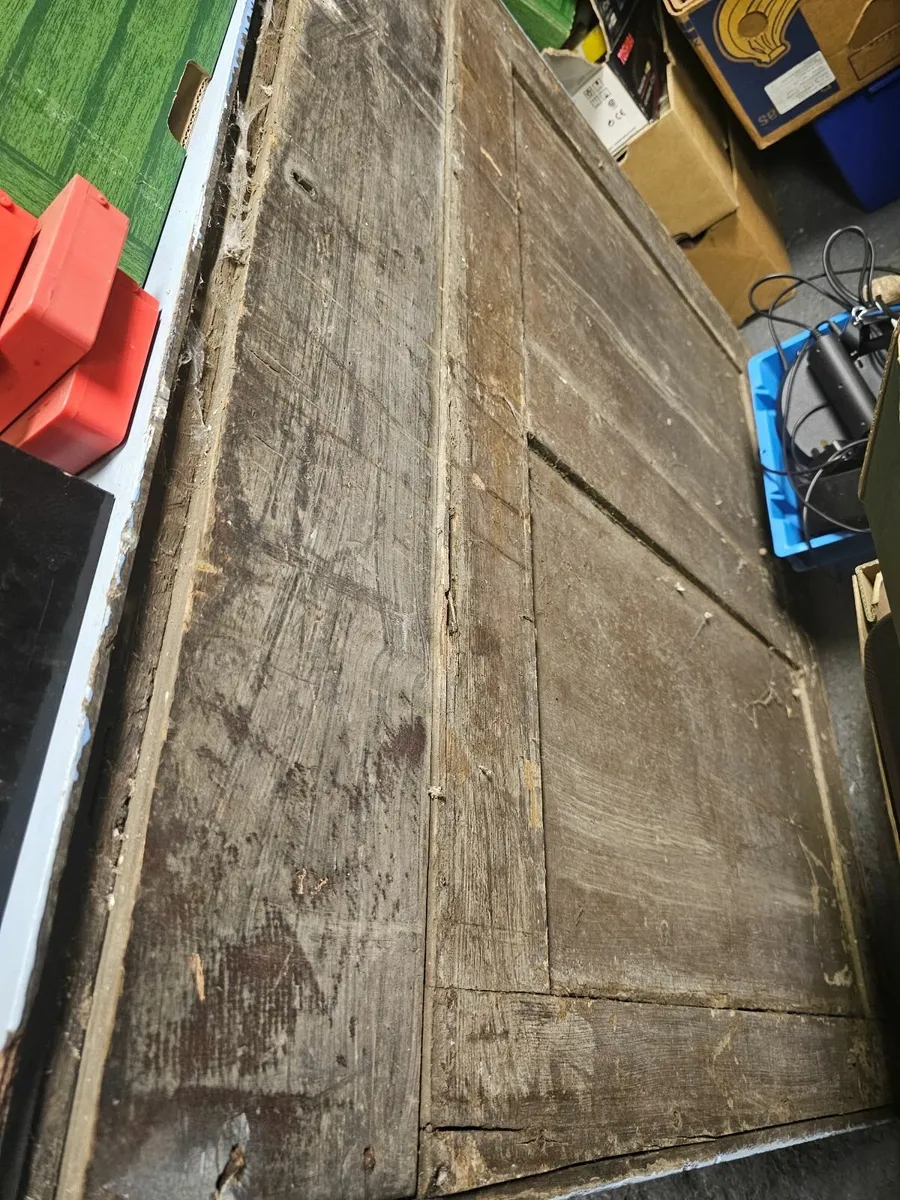 Antique painted bookcase base for restoration - Image 4