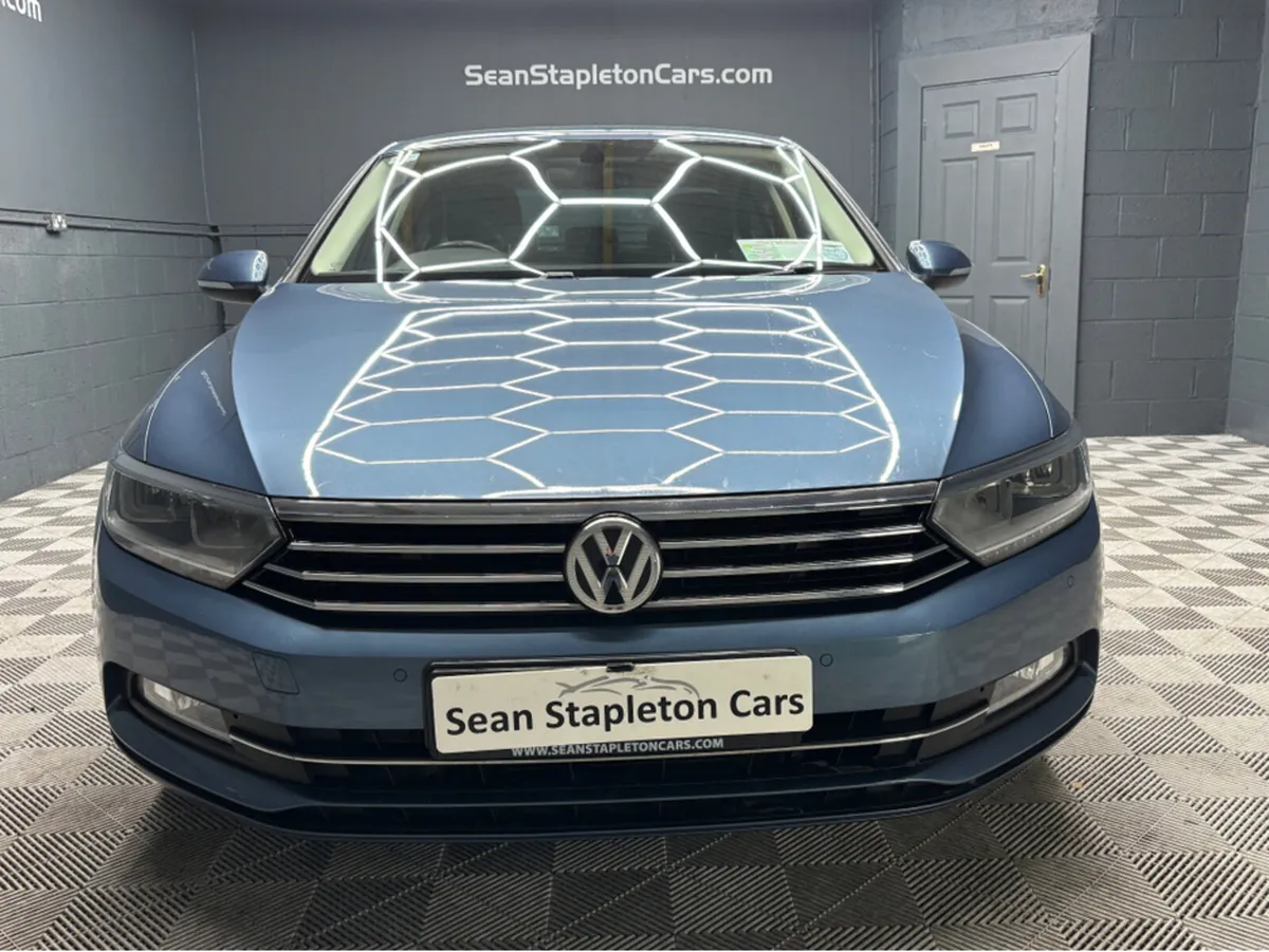 Volkswagen Passat 2.0 TDI SE BUSINESS BLUEMOTION 1 - Image 2