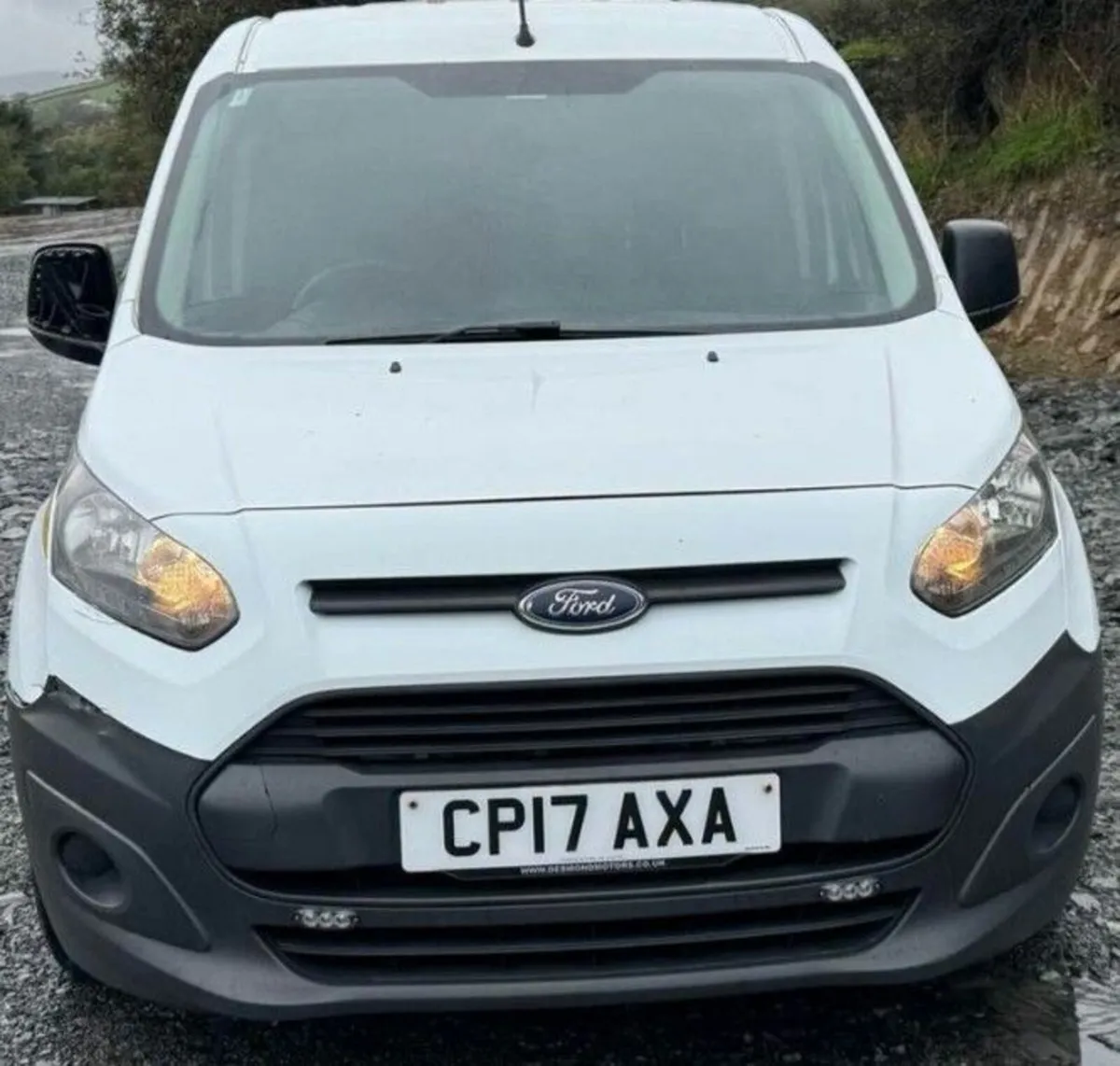 May 2017 Ford Transit Connect 1.5 TDCi 100ps D/Cab - Image 4