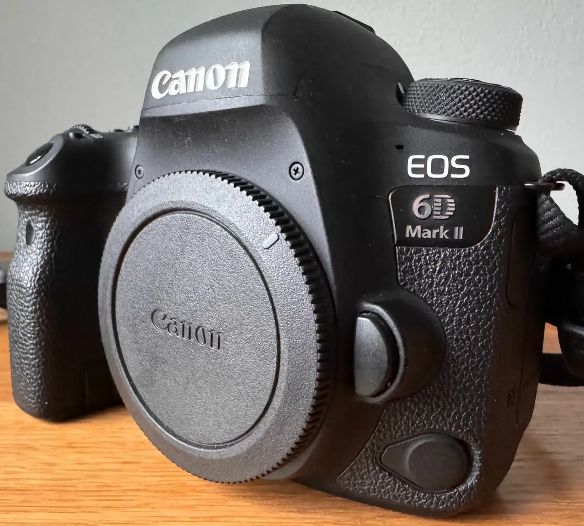 Canon EOS 6D Mark II - Image 1
