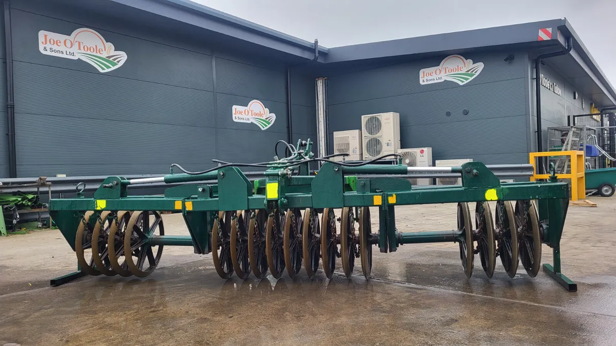 4 Meter Hydraulic Folding Front Press - Image 1