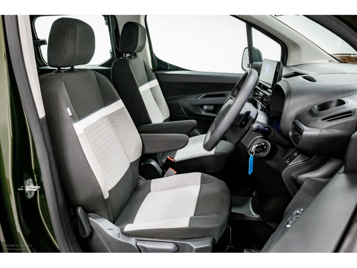 Citroen Berlingo *Electric 7-Seater* ë-Plus XL 52k - Image 3