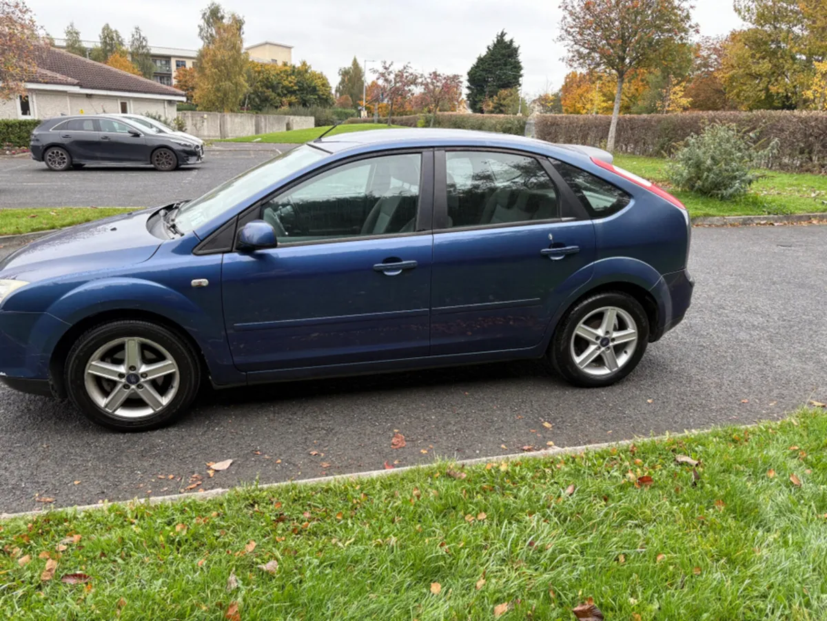 Ford Focus STYLE 1.4 80PS 5DR - Image 4