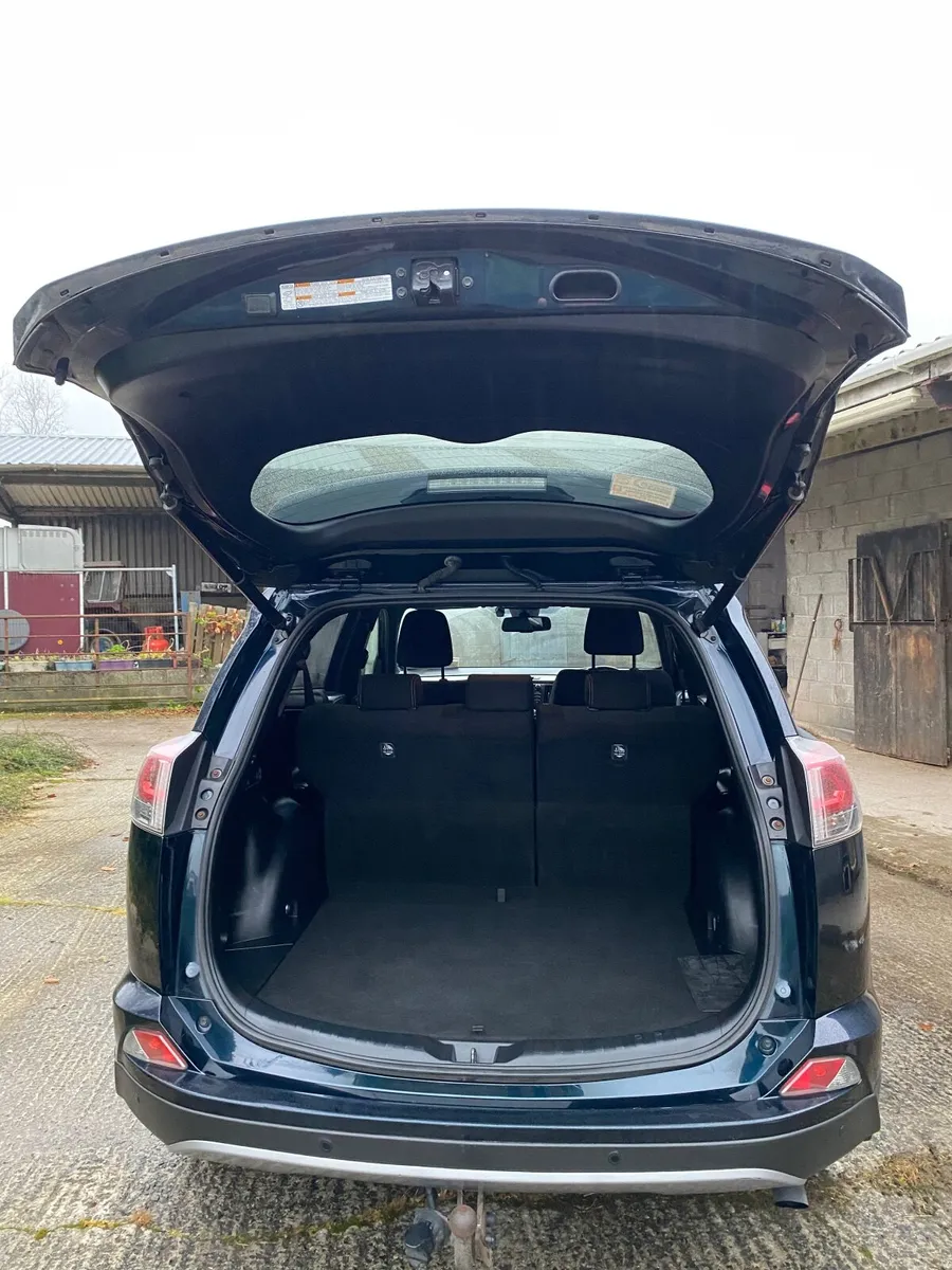 Toyota RAV4 2017 - Image 1