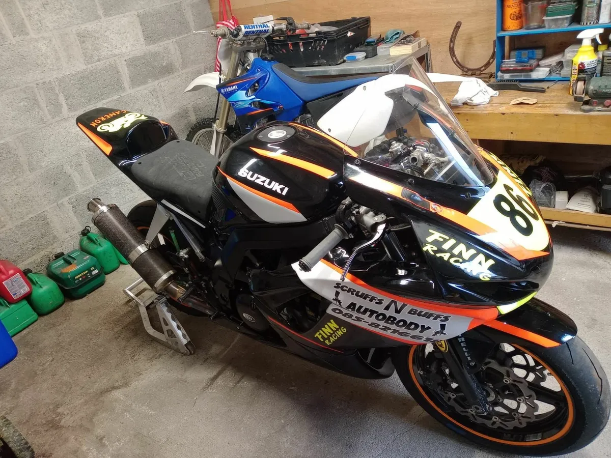 Racing Bike - Image 2