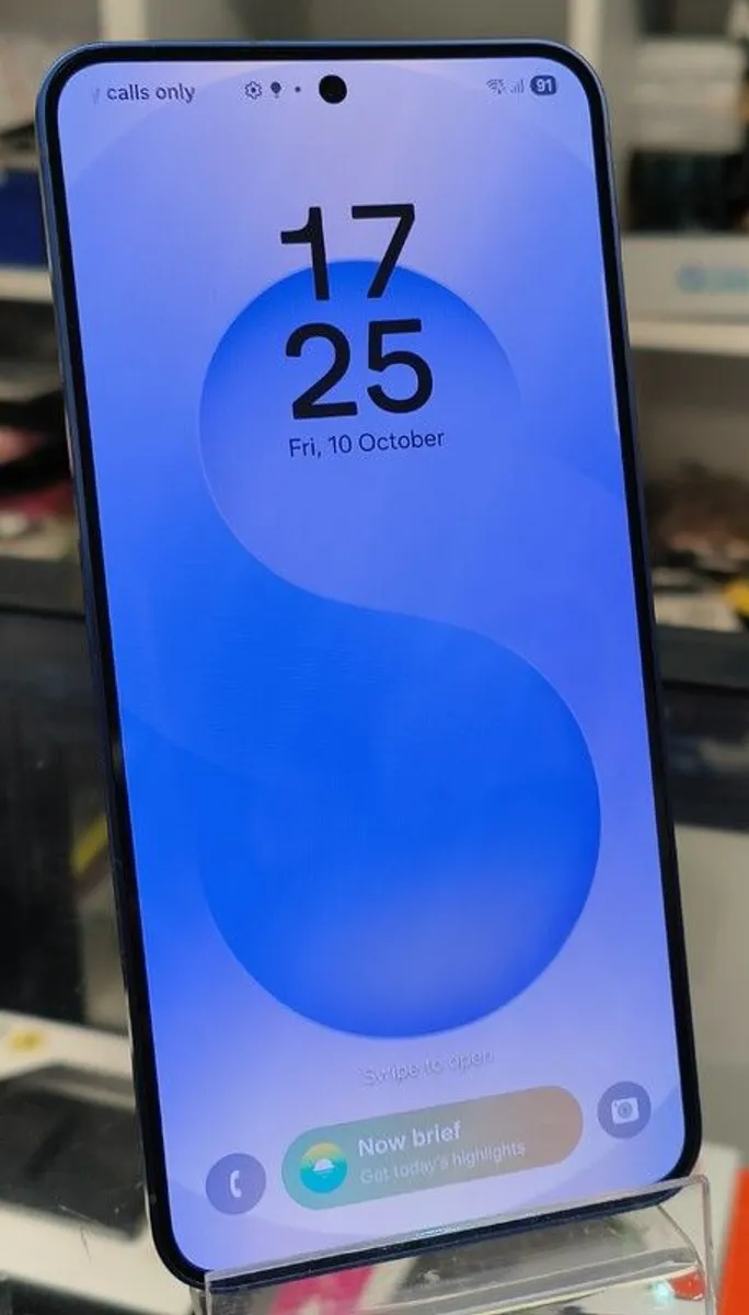 Samsung Galaxy S25 128GB 12GB RAM 6.2in  AI Unlocked Dual Sim - Navy Blue, Like New (Warranty End Date: 25-09-2027) - Image 2
