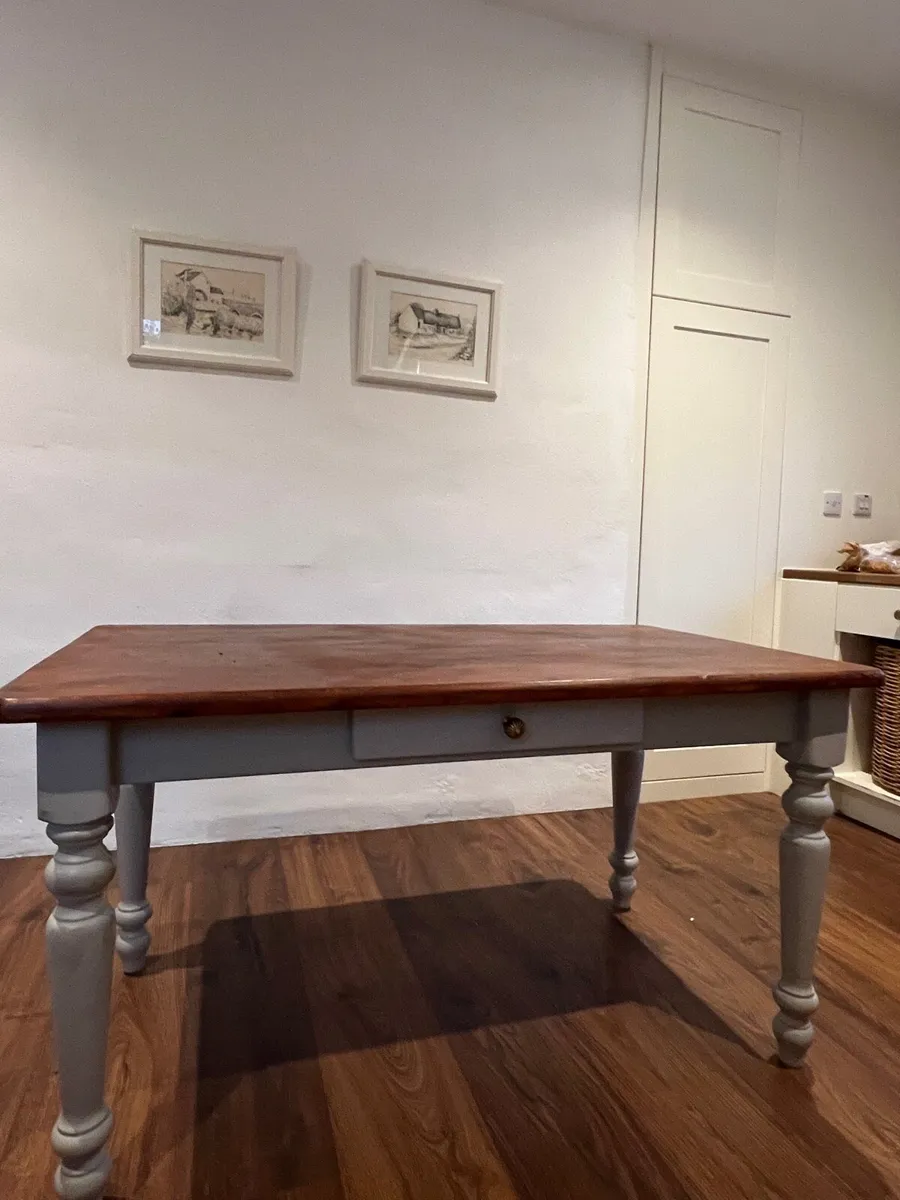 Farmhouse kitchen table - Image 2